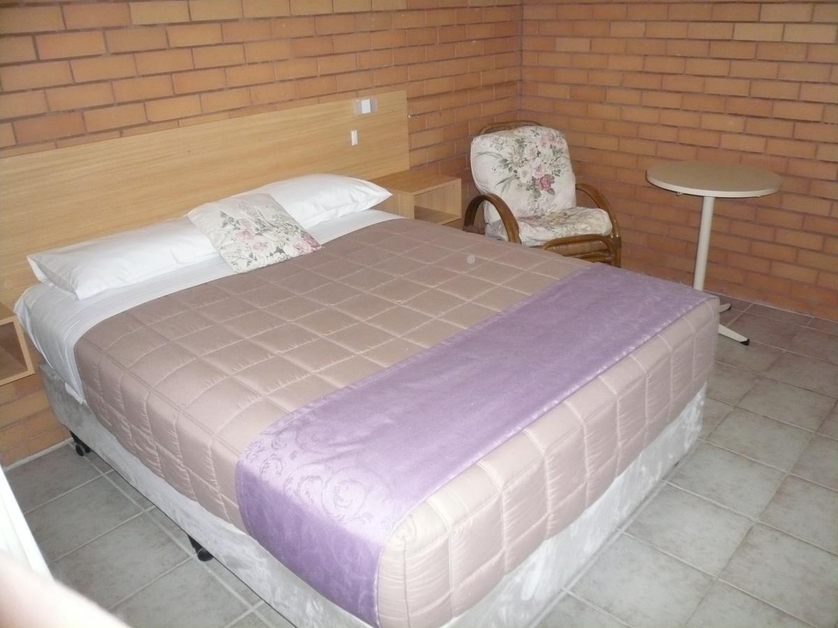 Grong Grong Motor Inn 部屋 写真